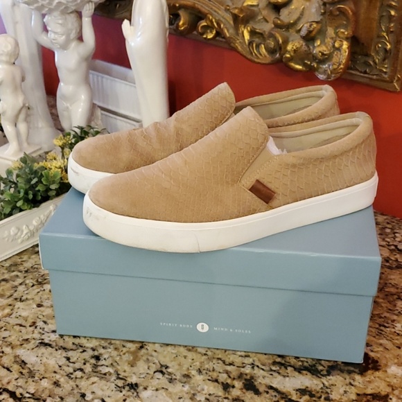 Revitalign shoes Clearance